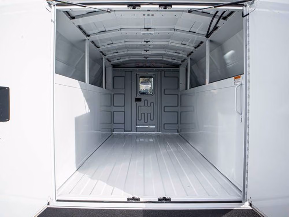 2025 Ford E-Series Base Commercial/Cutaway/Chassis Image 12