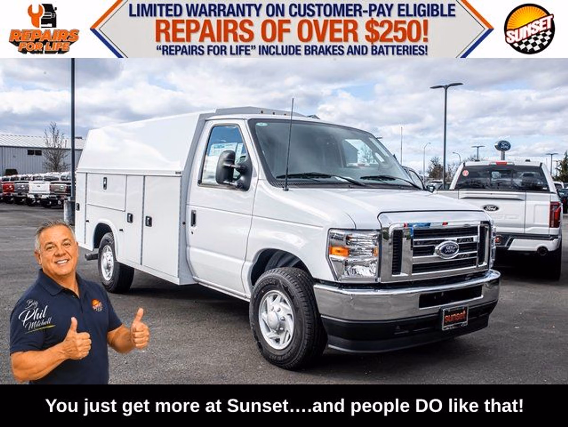 2025 Ford E-Series Base Commercial/Cutaway/Chassis Image 1