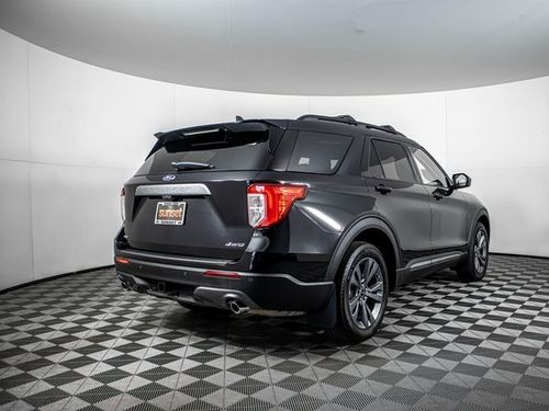 2022 Ford Explorer XLT Lower Image 1