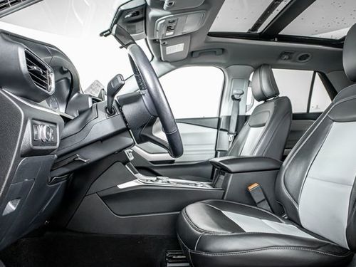 2022 Ford Explorer XLT Lower Image 2