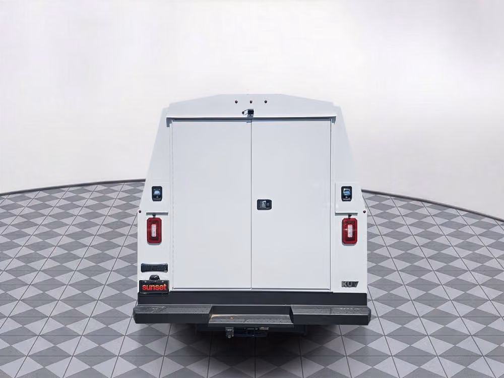 2024 Ford E-Series Base Commercial/Cutaway/Chassis Image 6