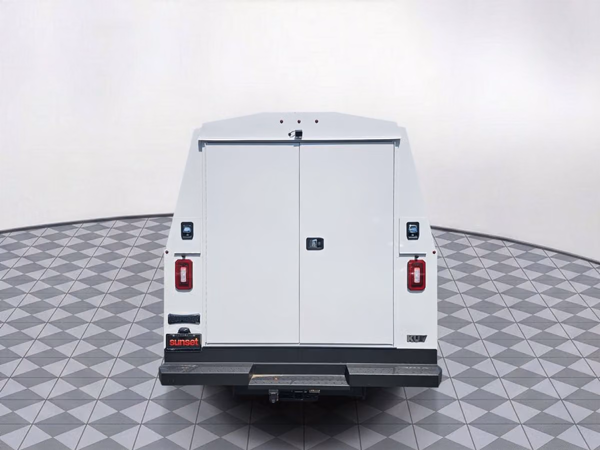 2024 Ford E-Series Base Commercial/Cutaway/Chassis Image 6