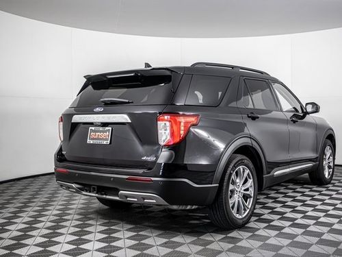 2021 Ford Explorer XLT Lower Image 1