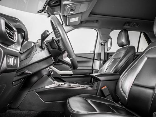 2021 Ford Explorer XLT Lower Image 2