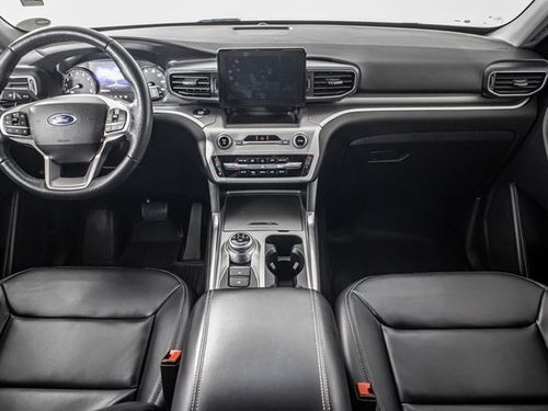 2021 Ford Explorer XLT Lower Image 3