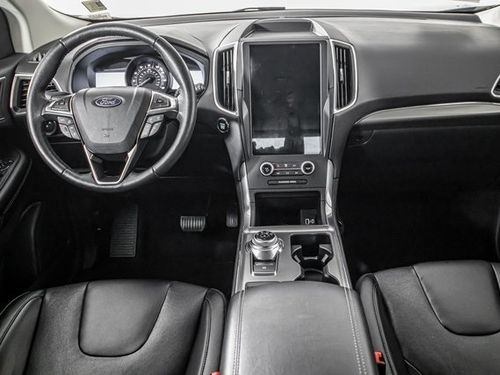 2022 Ford Edge Titanium Lower Image 3