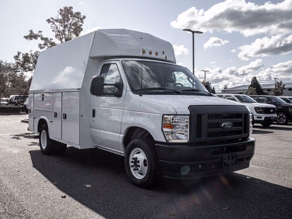 2024 Ford E-Series Base Commercial/Cutaway/Chassis Image 6