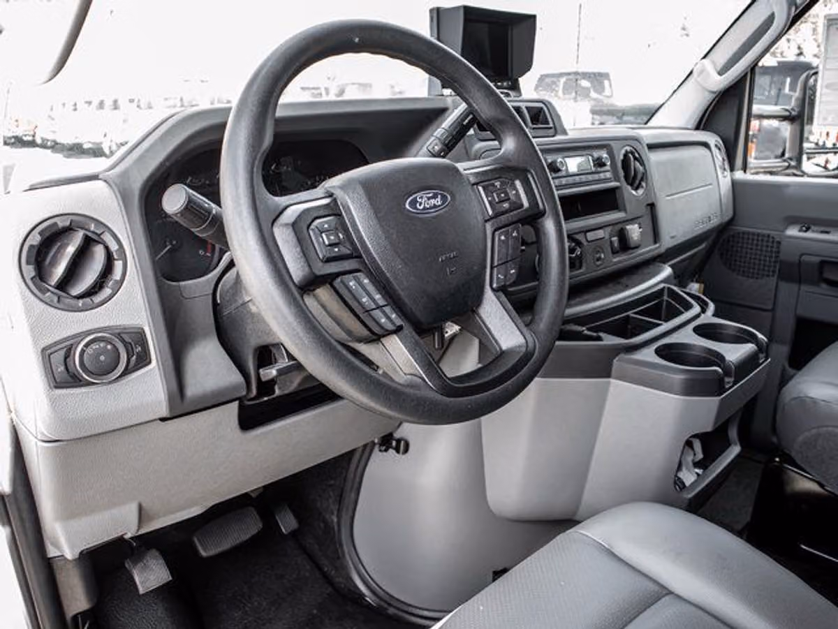 2024 Ford E-Series Base Commercial/Cutaway/Chassis Image 15