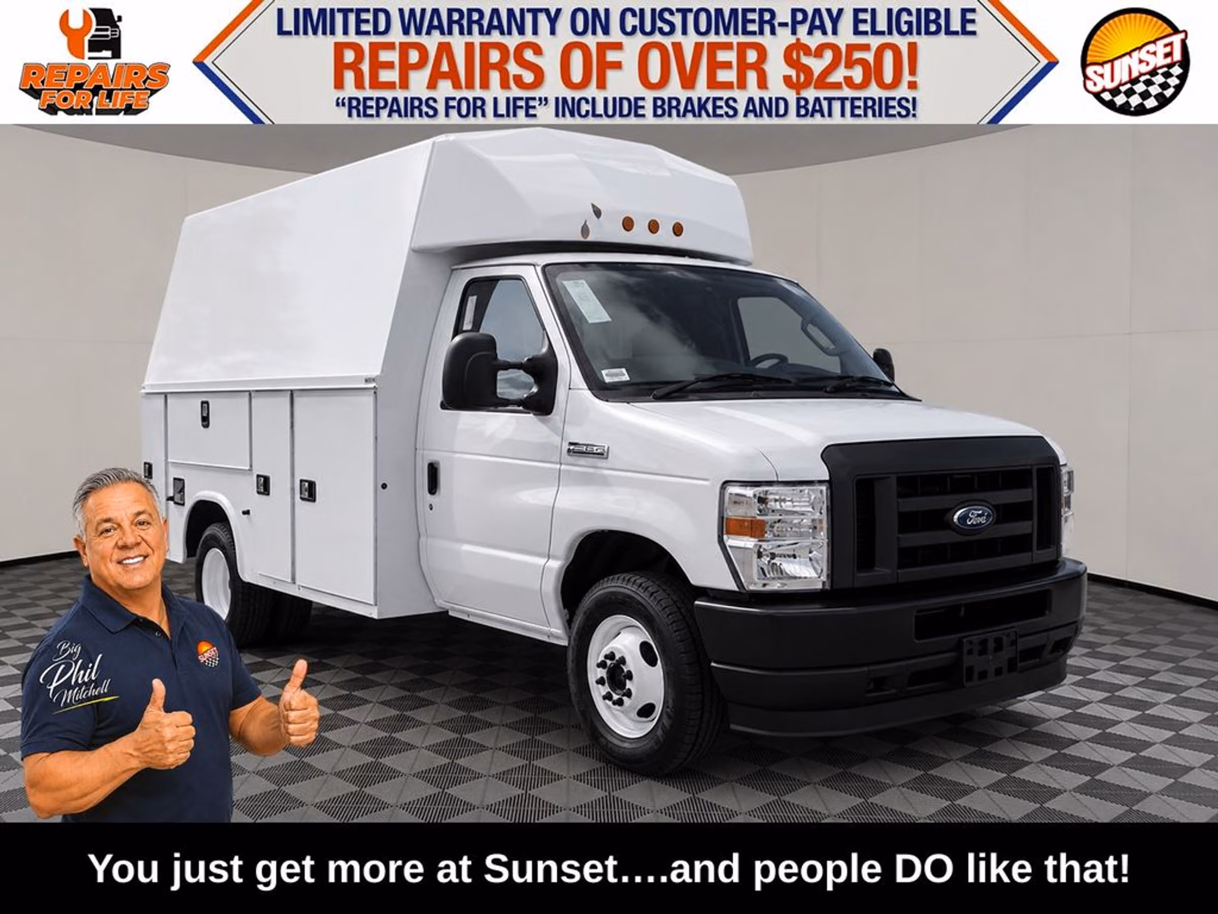 2024 Ford E-Series Base Commercial/Cutaway/Chassis Image 1