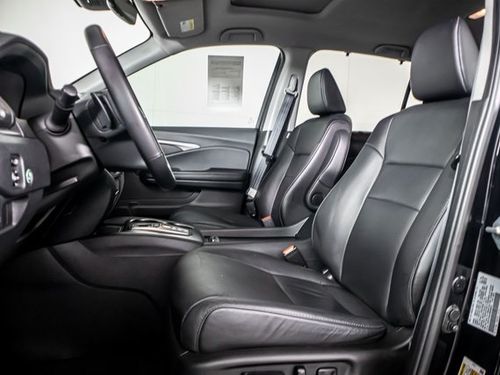 2021 Honda Pilot SE Lower Image 2