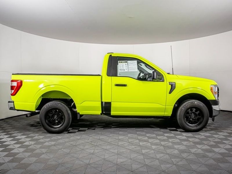 2022 Ford F-150 XL Regular Cab Upper Image 2