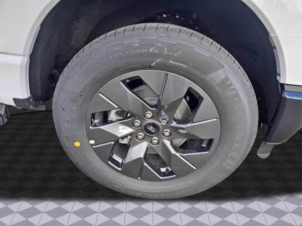 2024 Ford F-150 Lightning Pro SuperCrew Image 10