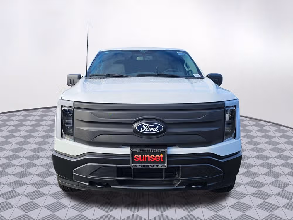 2024 Ford F-150 Lightning Pro SuperCrew Image 3
