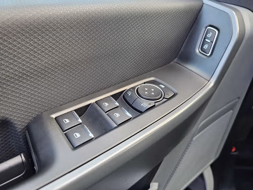 2024 Ford F-150 Lightning Pro SuperCrew Image 23