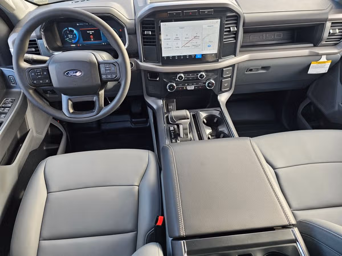 2024 Ford F-150 Lightning Pro SuperCrew Image 19