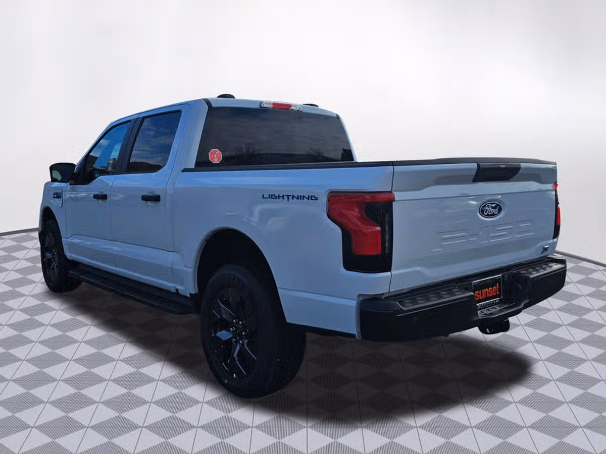 2024 Ford F-150 Lightning Pro SuperCrew Image 6