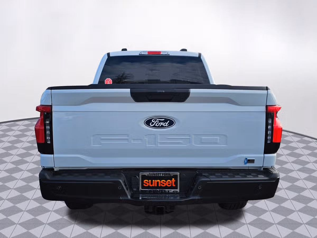2024 Ford F-150 Lightning Pro SuperCrew Image 7