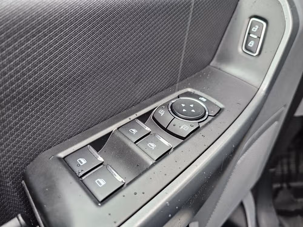 2024 Ford F-150 Lightning Pro SuperCrew Image 24