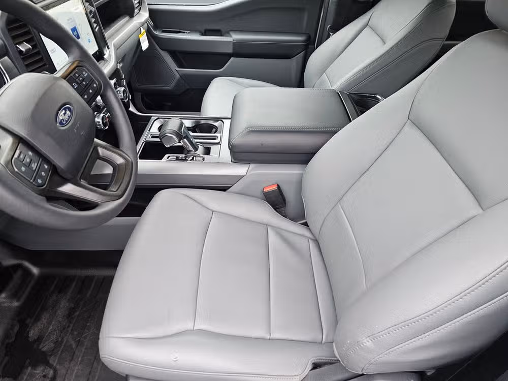 2024 Ford F-150 Lightning Pro SuperCrew Image 22