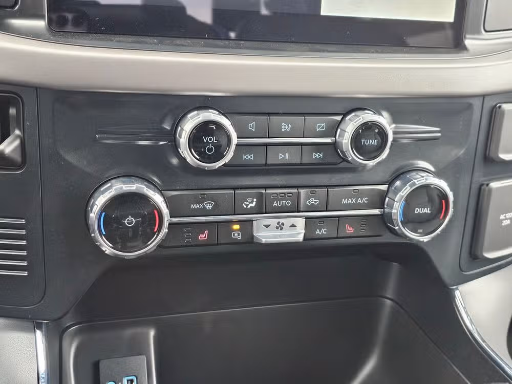 2024 Ford F-150 Lightning Pro SuperCrew Image 33