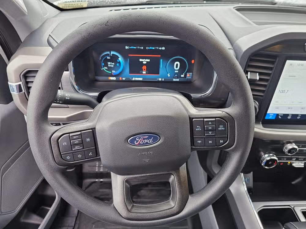 2024 Ford F-150 Lightning Pro SuperCrew Image 26
