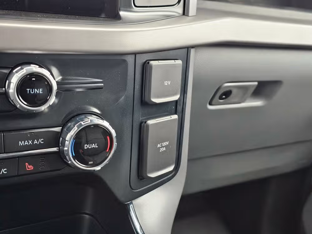 2024 Ford F-150 Lightning Pro SuperCrew Image 34