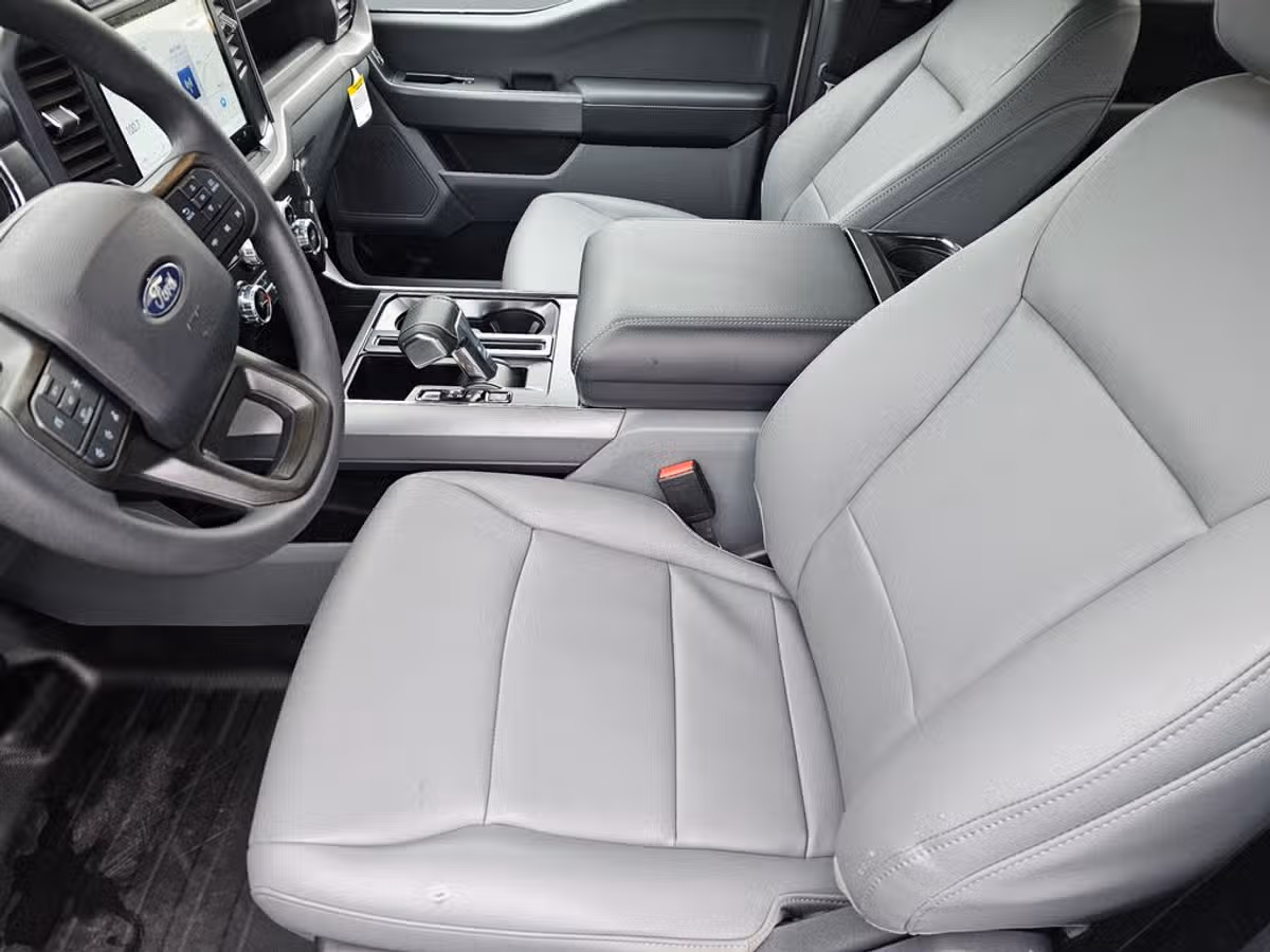 2024 Ford F-150 Lightning Pro SuperCrew Image 22