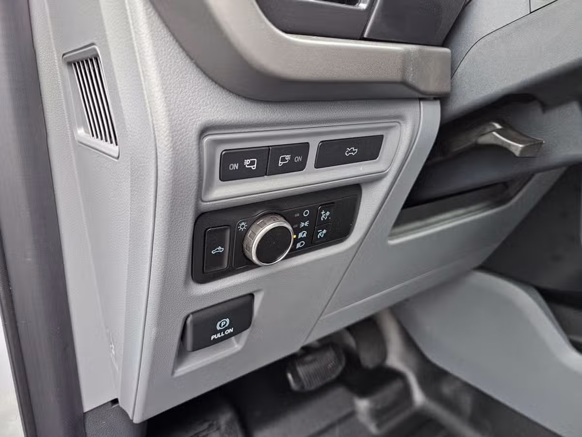 2024 Ford F-150 Lightning Pro SuperCrew Image 25