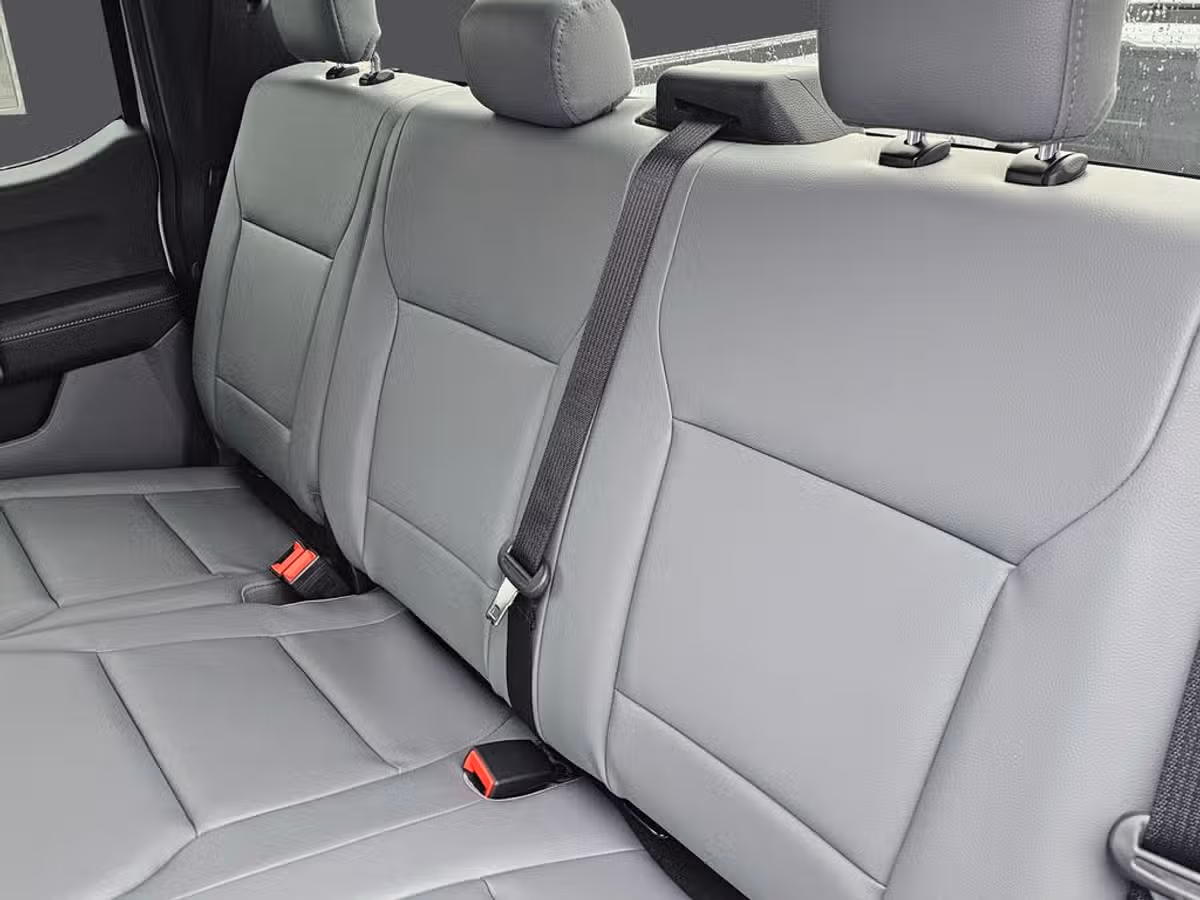 2024 Ford F-150 Lightning Pro SuperCrew Image 19