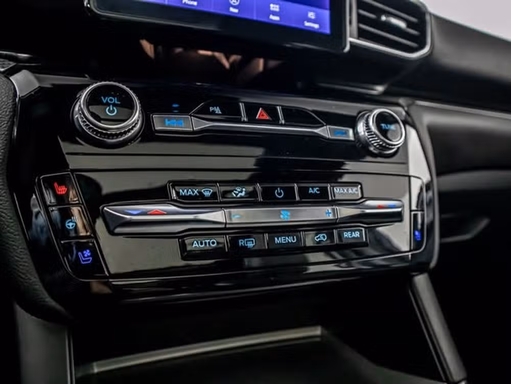 2023 Ford Explorer ST Image 26