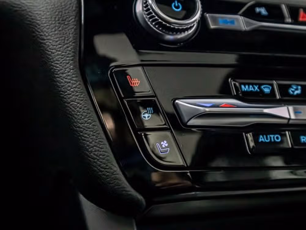 2023 Ford Explorer ST Image 27