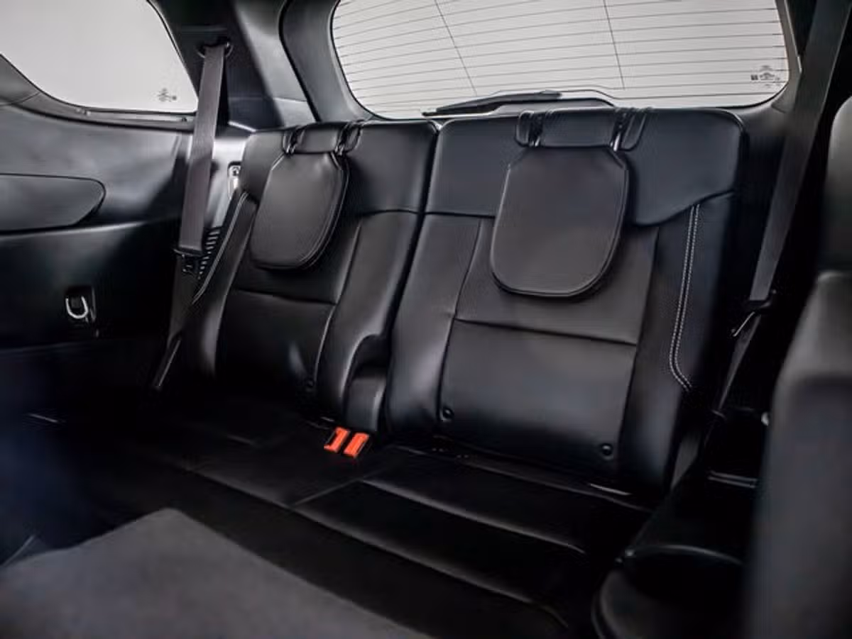 2023 Ford Explorer ST Image 20