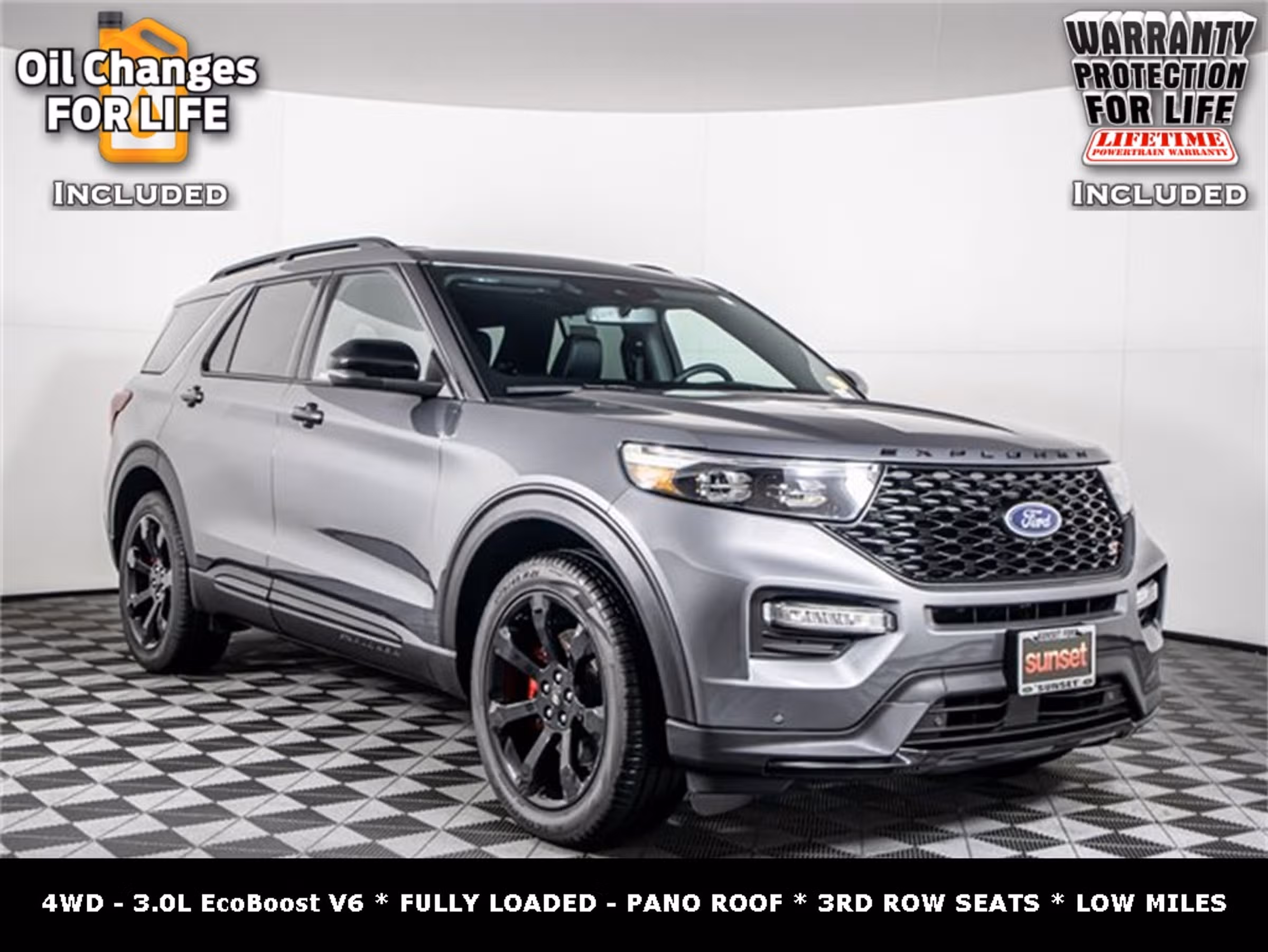 2023 Ford Explorer ST Image 1