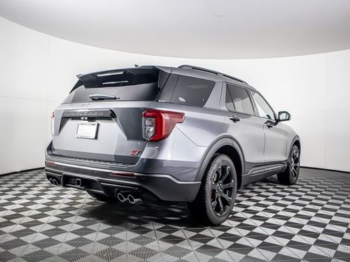 2023 Ford Explorer ST Lower Image 1