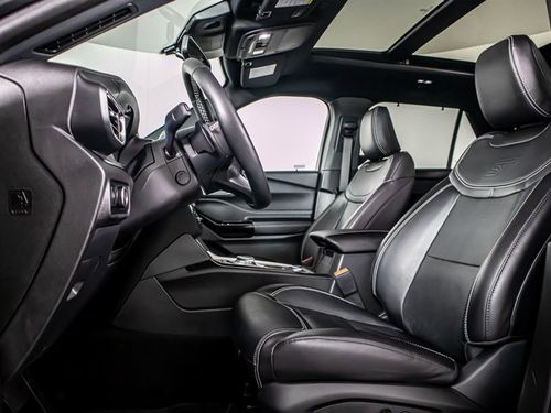 2023 Ford Explorer ST Lower Image 2