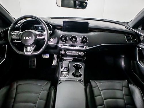 2022 Kia Stinger GT2 Lower Image 3