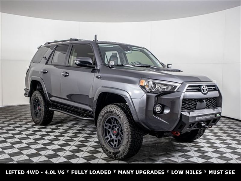 2023 Toyota 4Runner TRD Off-Road Premium Upper Image 1