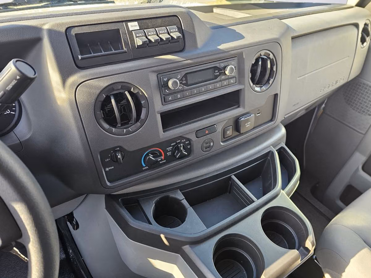 2025 Ford E-Series Base Commercial/Cutaway/Chassis Image 27
