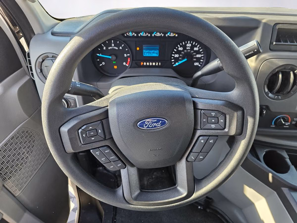 2025 Ford E-Series Base Commercial/Cutaway/Chassis Image 26