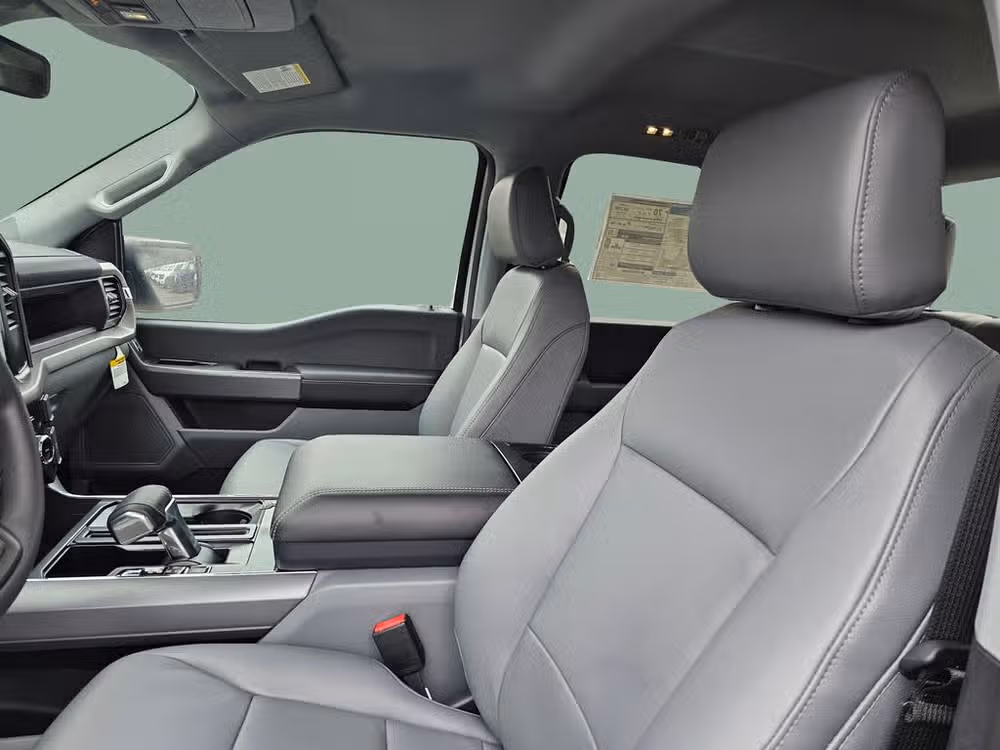 2024 Ford F-150 Lightning Pro SuperCrew Image 22