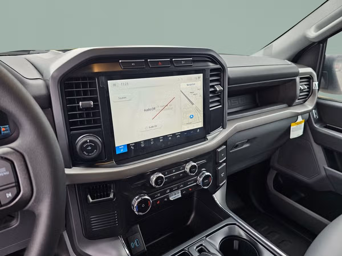 2024 Ford F-150 Lightning Pro SuperCrew Image 26
