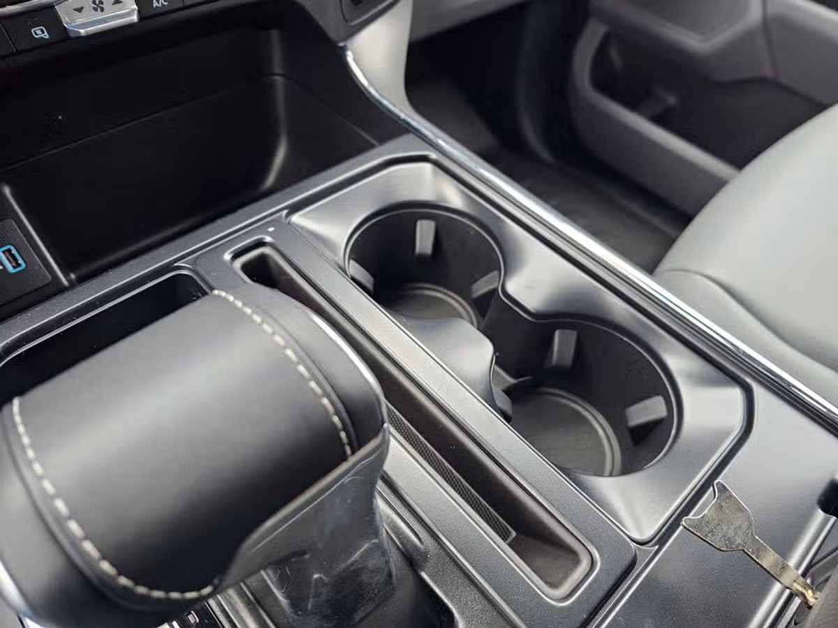2024 Ford F-150 Lightning Pro SuperCrew Image 35