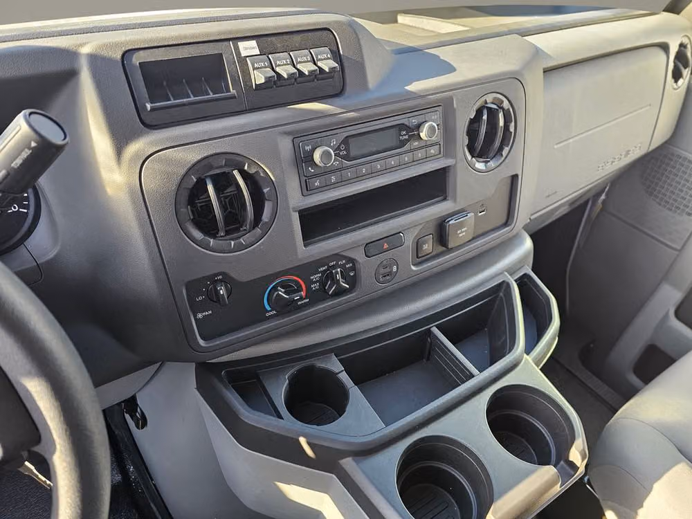 2025 Ford E-Series Base Commercial/Cutaway/Chassis Image 27