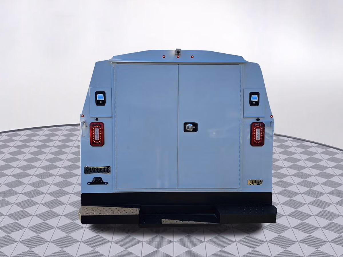 2025 Ford E-Series Base Commercial/Cutaway/Chassis Image 6