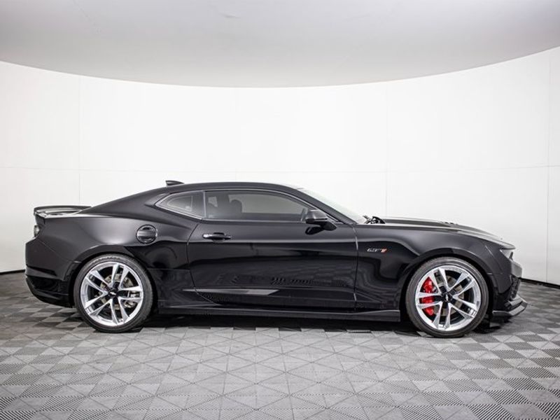 2021 Chevrolet Camaro LT1 Upper Image 2