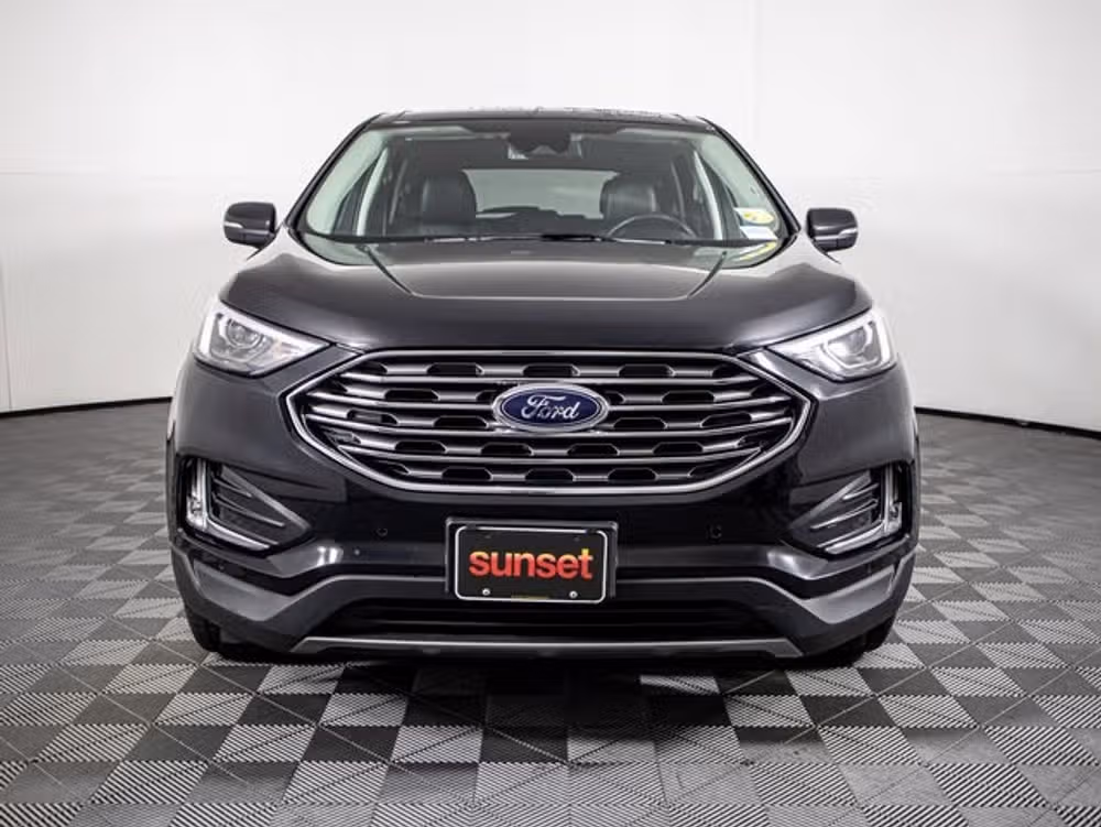 2023 Ford Edge Titanium Image 10