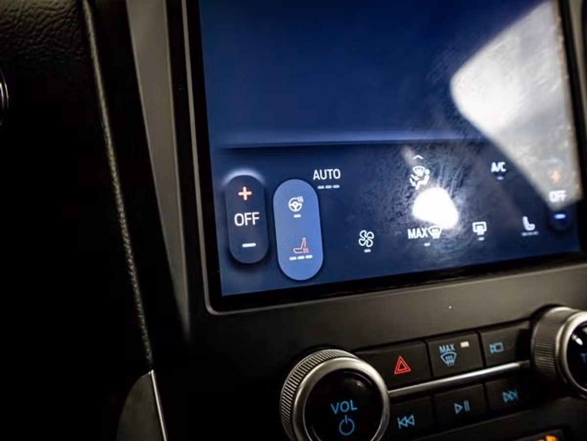 2023 Ford Edge Titanium Image 28