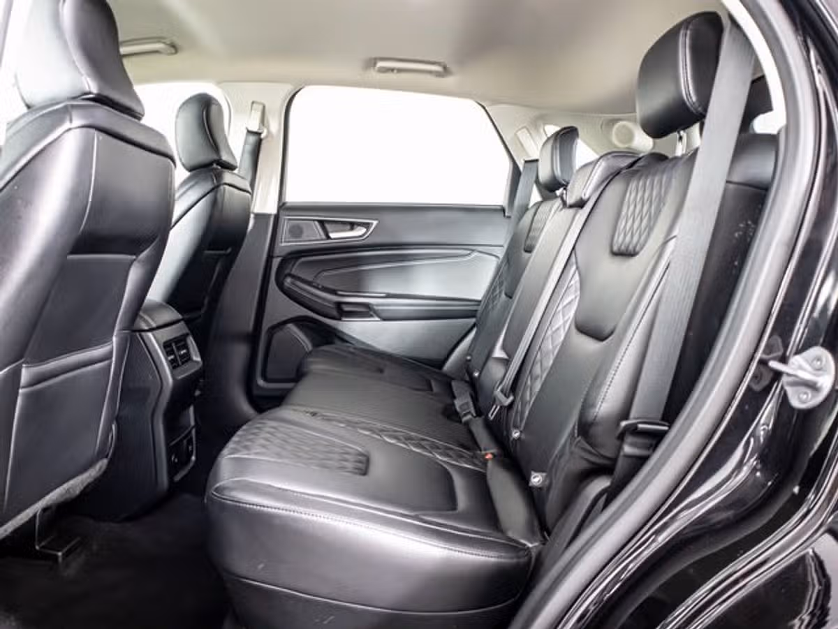 2023 Ford Edge Titanium Image 17