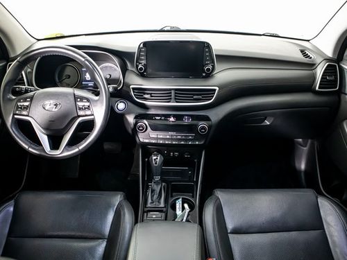 2021 Hyundai TUCSON Ultimate Lower Image 3