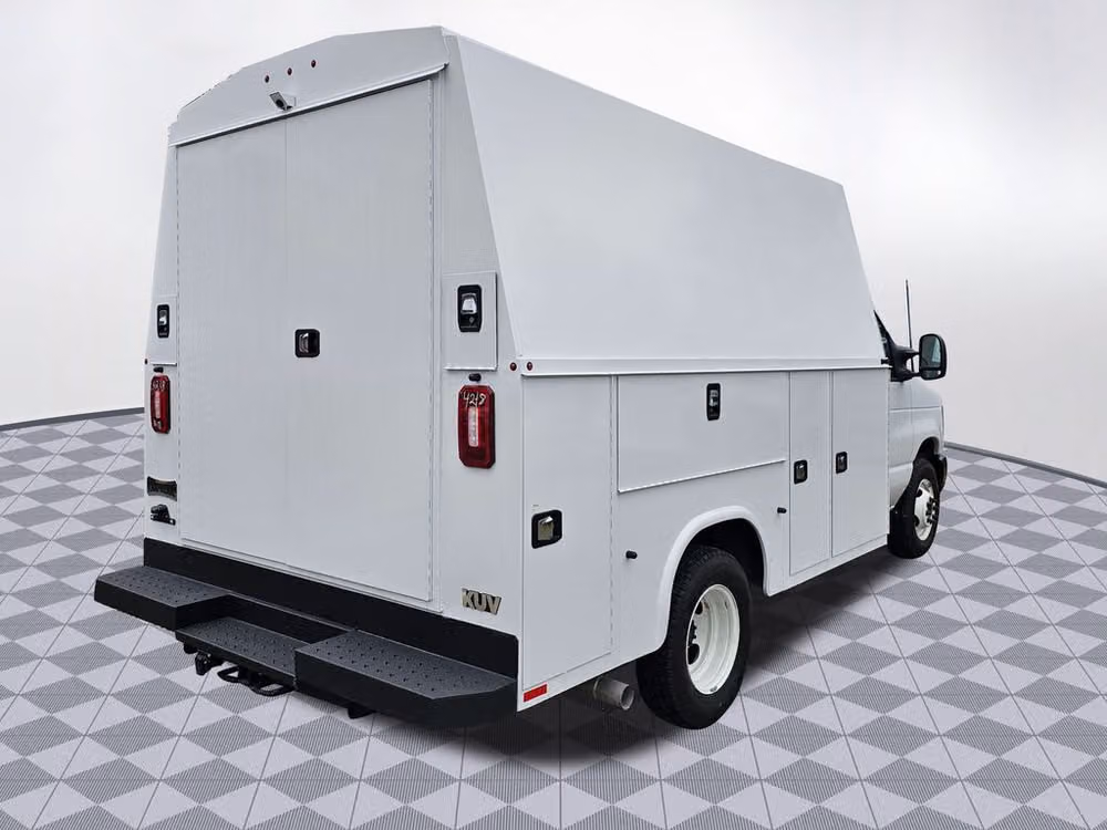 2024 Ford E-Series Base Commercial/Cutaway/Chassis Image 7